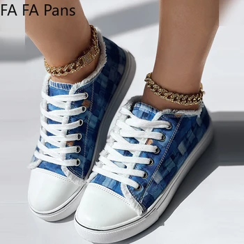 Женские кроссовки на шнуровке с необработанным низом и проушинами в джинсовом стиле 2023 года