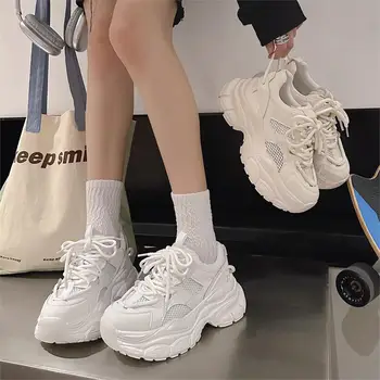 Летняя белая женская обувь 2023 года, Новая женская обувь на платформе, вулканизированные повседневные комфортные кроссовки, массивные кроссовки